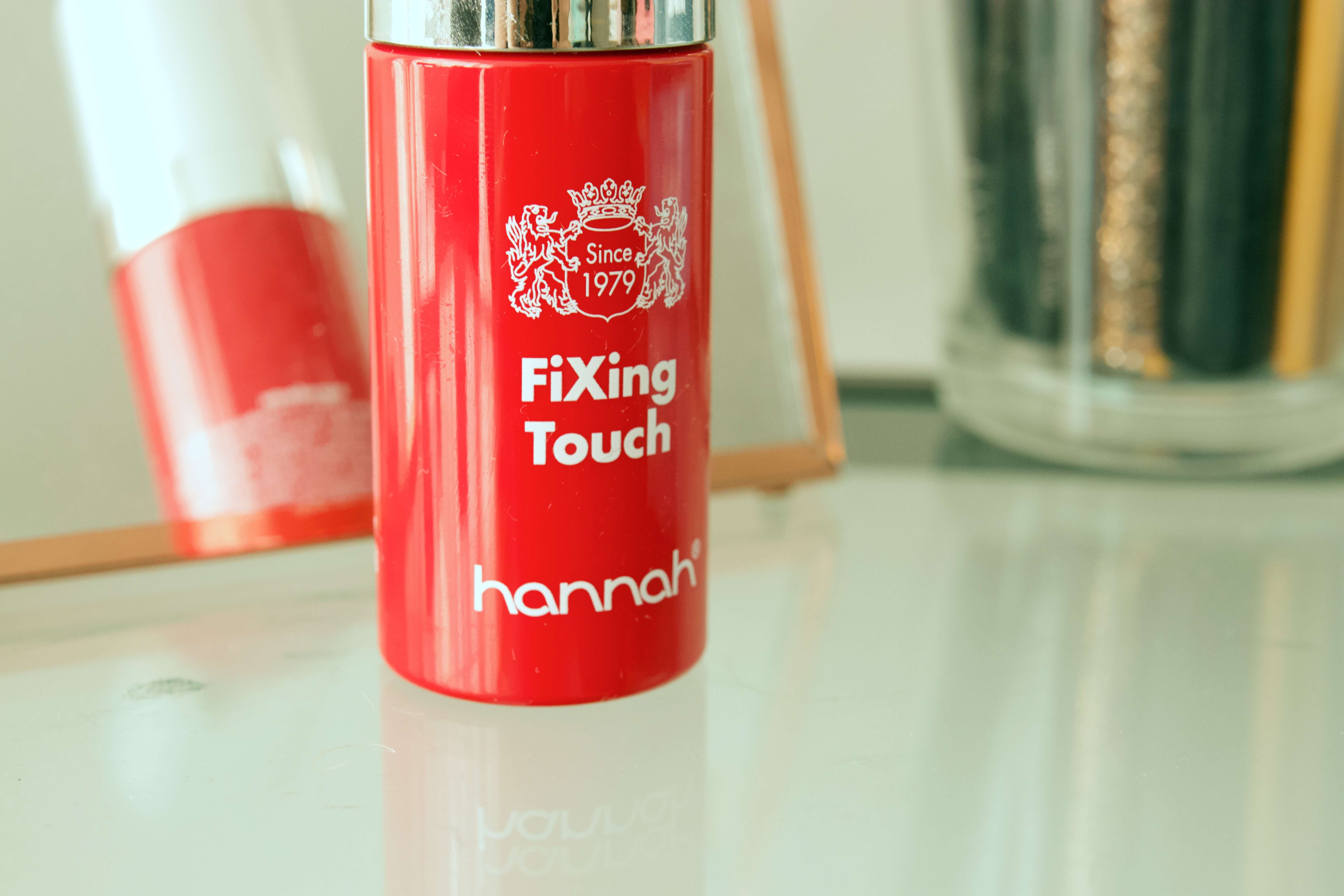 showing the new fixing touch from Hannah huidcoach, which creates skin improvement anti-aging and heals scars.