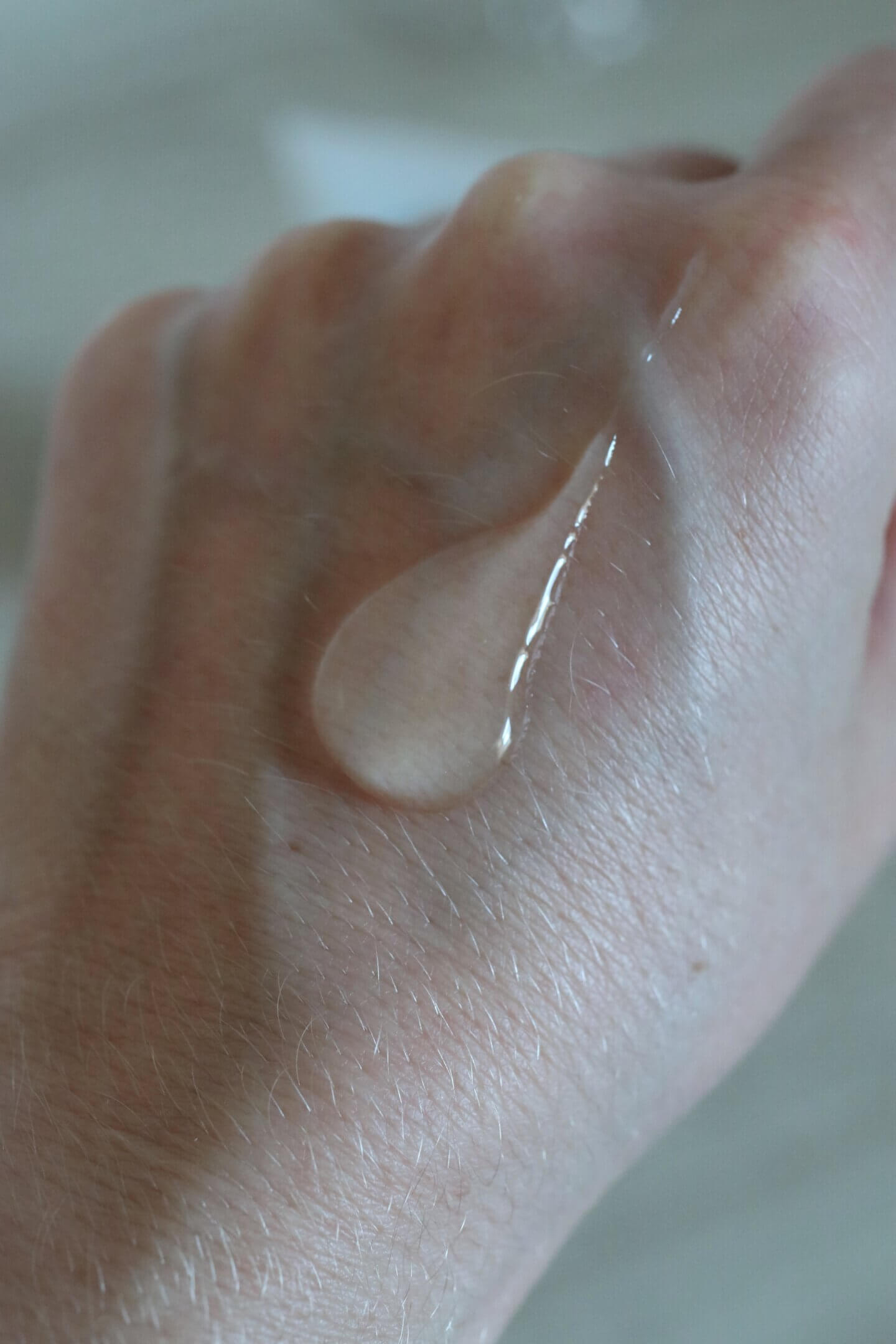 simple micellar face wash - actually anna